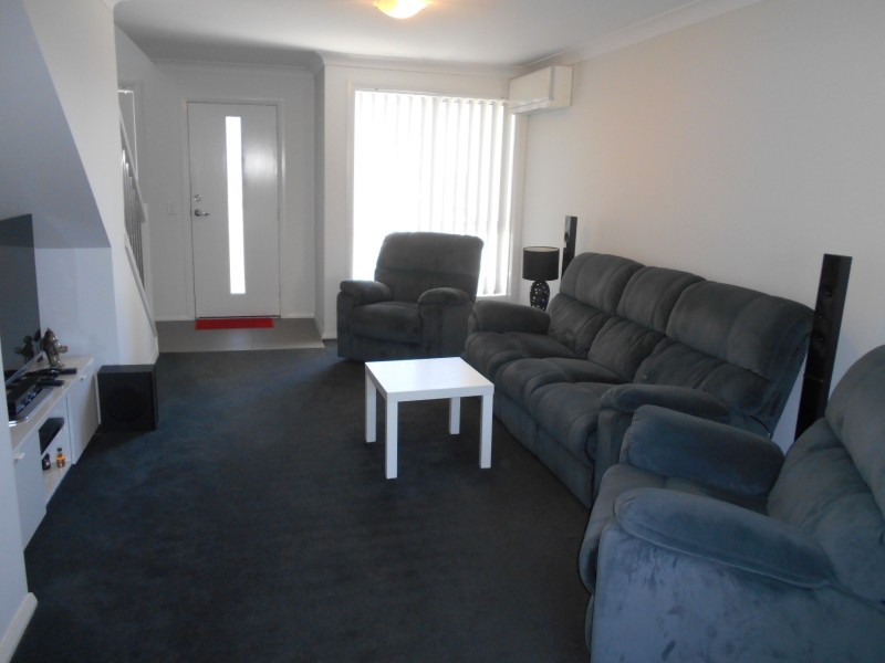 26 Grenada Road, Glenfield NSW 2167