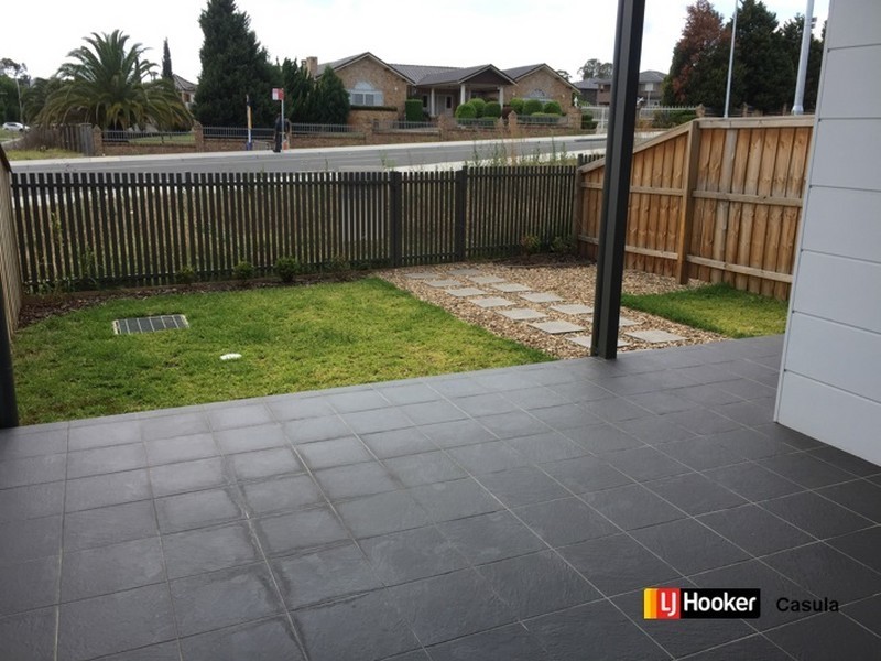 28/73 Sovereign Circuit, Glenfield NSW 2167