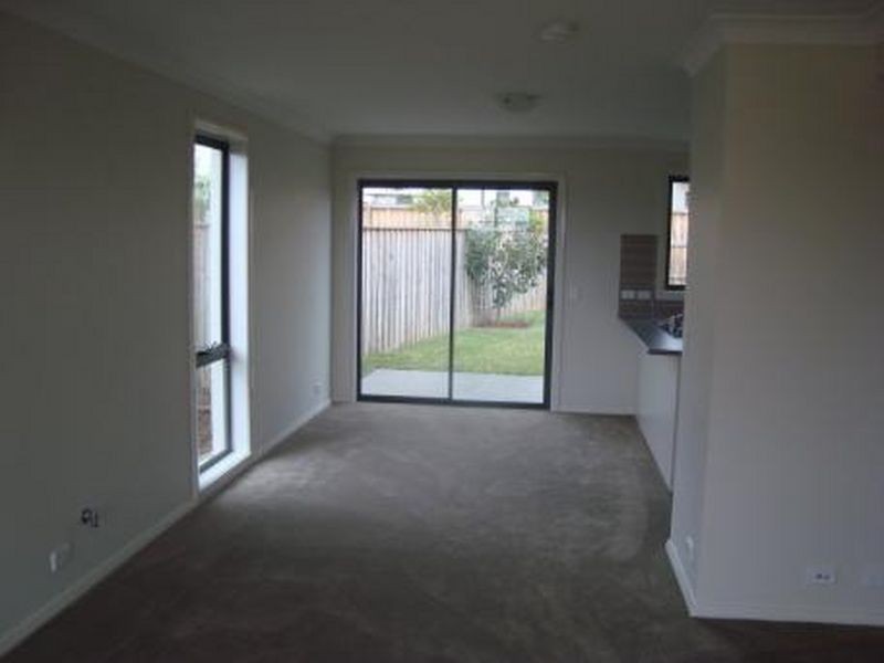 24 Grenada Road, Glenfield NSW 2167