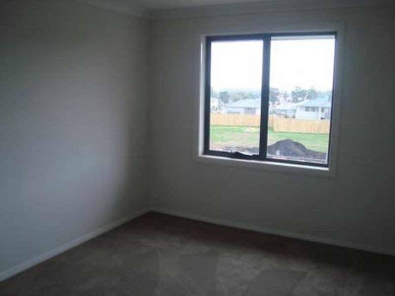 24 Grenada Road, Glenfield NSW 2167
