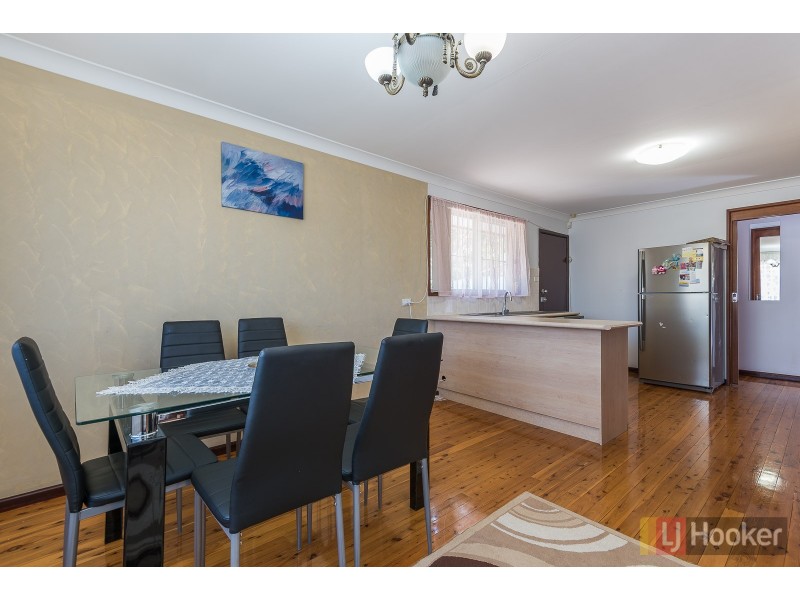 9 Lakewood Crescent, Casula NSW 2170