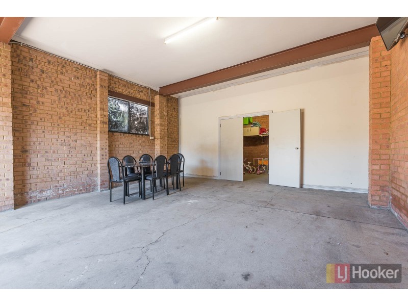 9 Lakewood Crescent, Casula NSW 2170