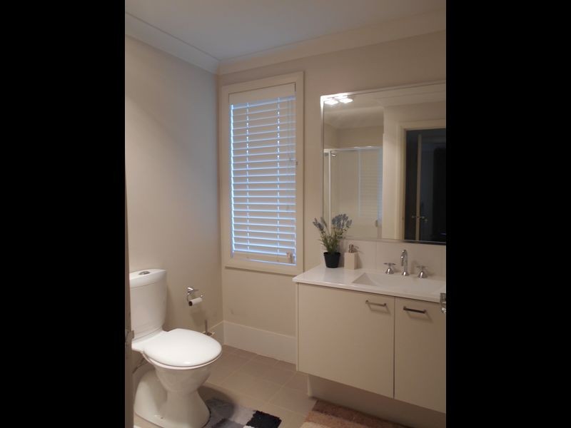 31 Northampton Drive, Glenfield NSW 2167