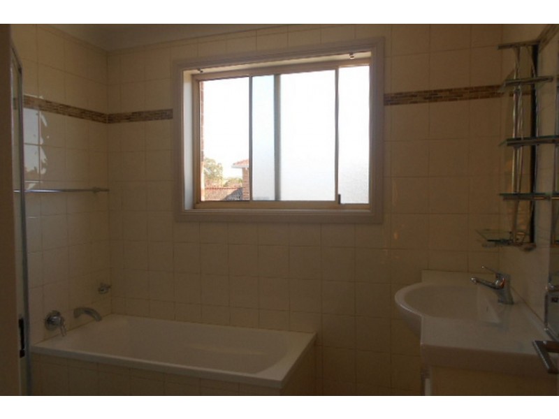 85A Ingham Drive, Casula NSW 2170