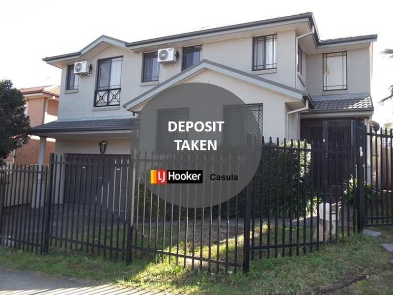 2 Kendall Drive, Casula NSW 2170