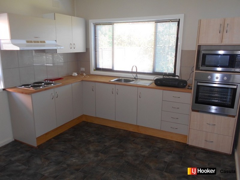 9 Canberra Avenue, Casula NSW 2170