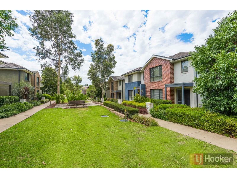 15 Hadlow Avenue, Glenfield NSW 2167