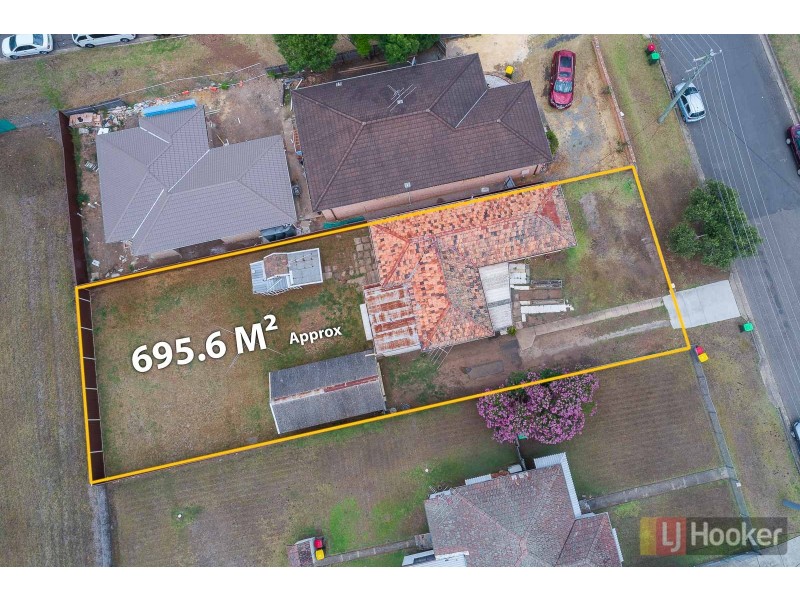 3 Blackwood Avenue, Casula NSW 2170