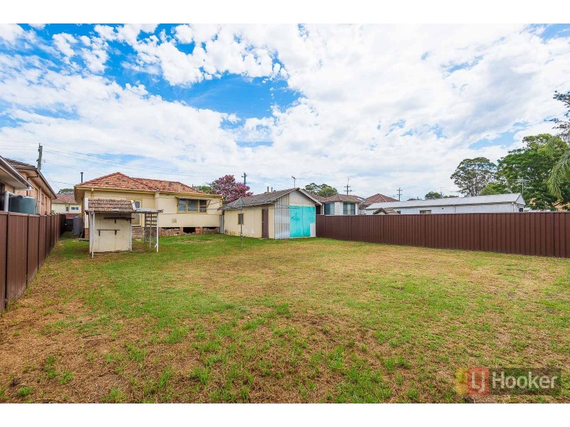 3 Blackwood Avenue, Casula NSW 2170