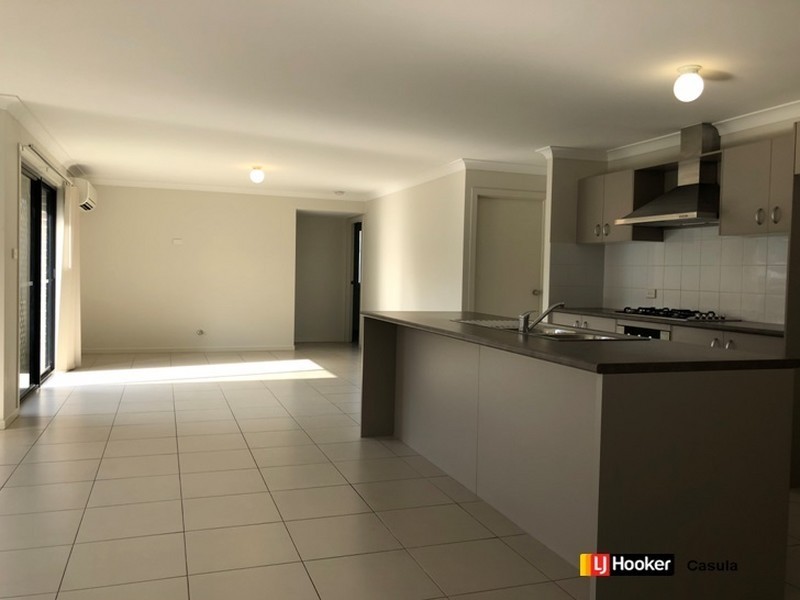 12 Gallina Drive, Spring Farm NSW 2570