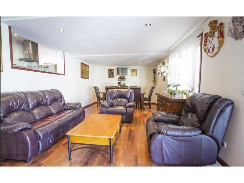 168 Cockatiel Circuit, Green Valley NSW 2168