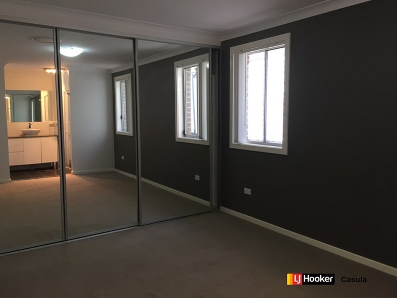 64 Affleck Gardens, Middleton Grange NSW 2171