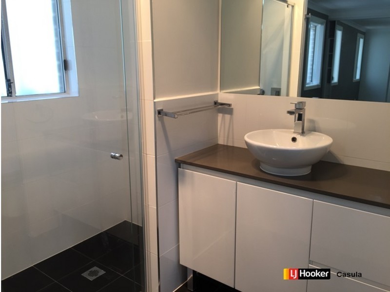 64 Affleck Gardens, Middleton Grange NSW 2171