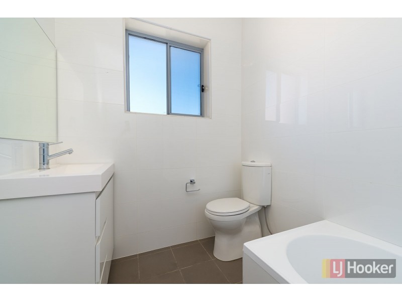 26/2 Kurrajong Road, Casula NSW 2170