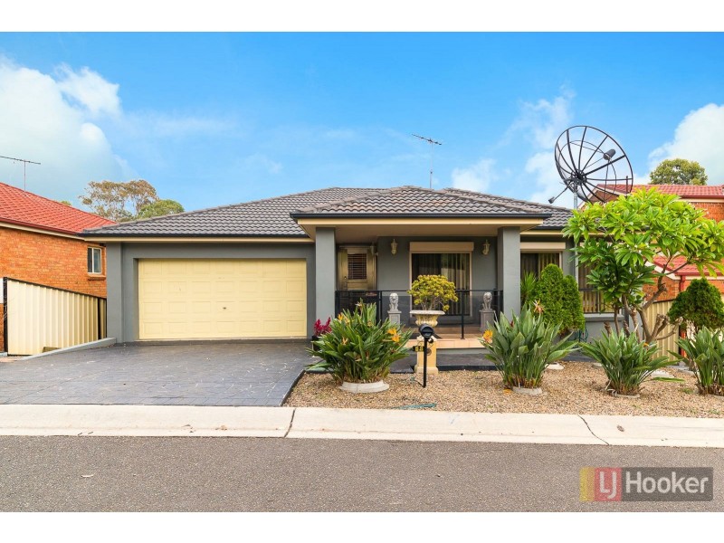 8/8 Boldrewood Avenue, Casula NSW 2170