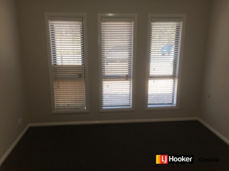 22 Commissioners Drive, Denham Court NSW 2565