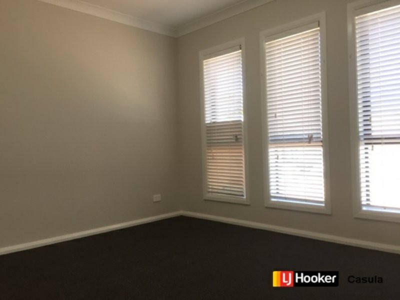 22 Commissioners Drive, Denham Court NSW 2565