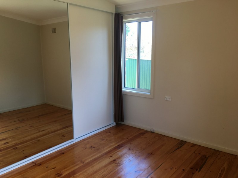 16 Lawrence Hargrave Road, Warwick Farm NSW 2170