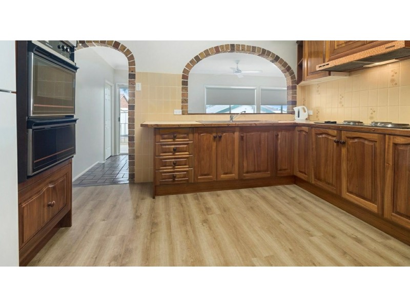 8 Denison Avenue, Lurnea NSW 2170