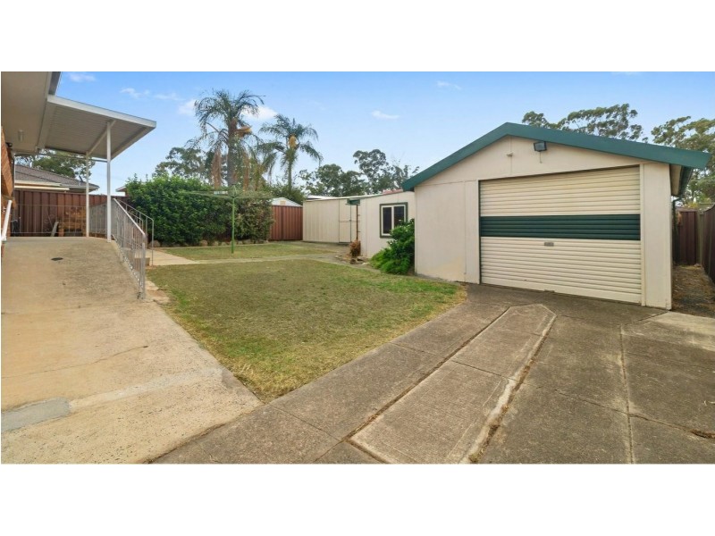8 Denison Avenue, Lurnea NSW 2170