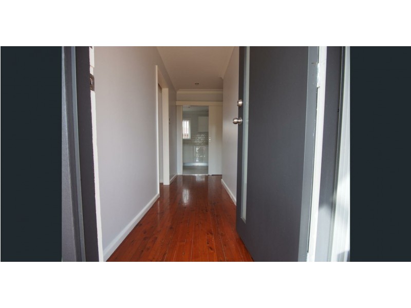 7A Curtis Crescent, Moorebank NSW 2170
