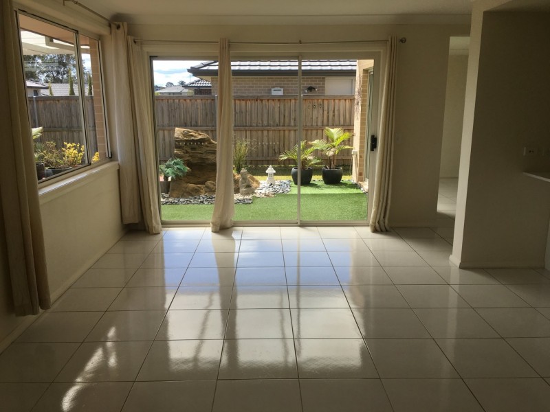 29 Grenada Road, Glenfield NSW 2167