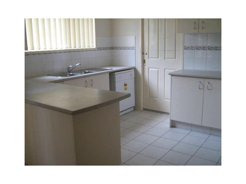 16/14 PINE ROAD, Casula NSW 2170