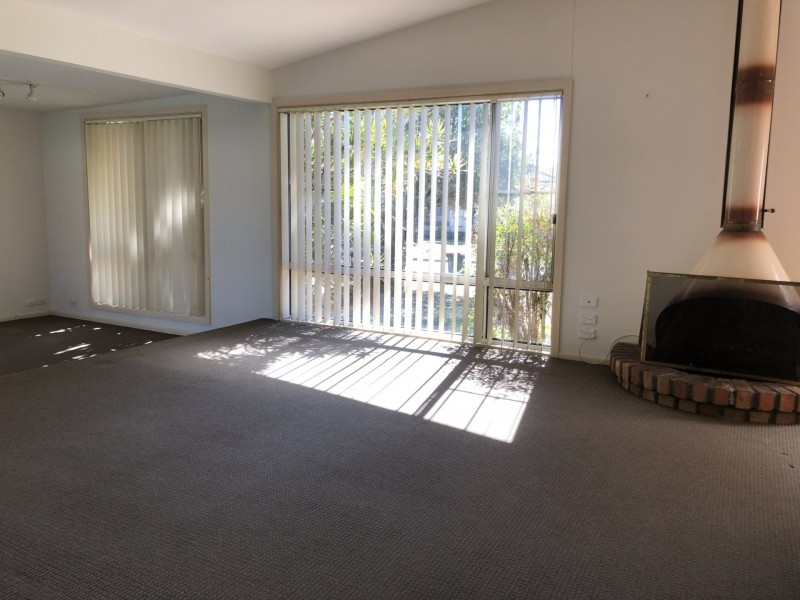 42 Waratah Avenue, Casula NSW 2170