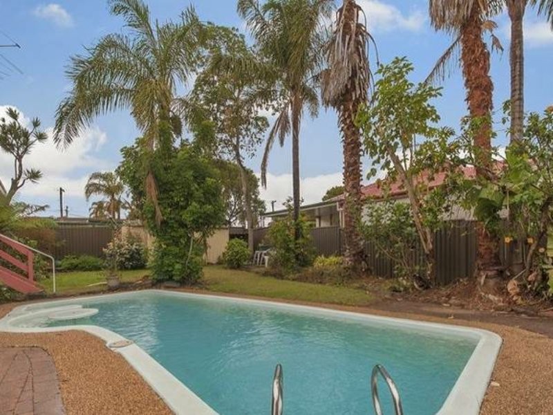 42 Waratah Avenue, Casula NSW 2170