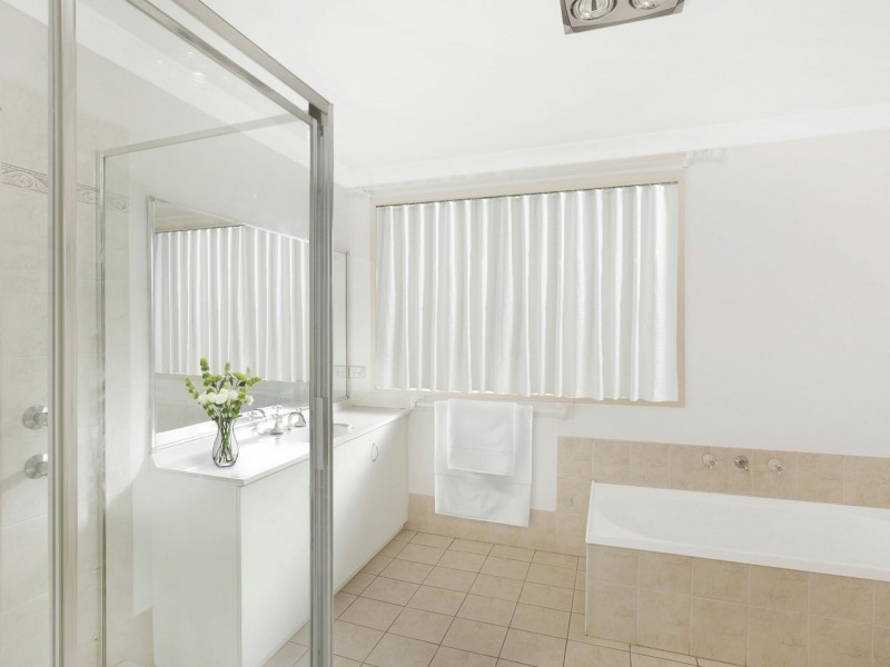 14 Valley Close, Casula NSW 2170