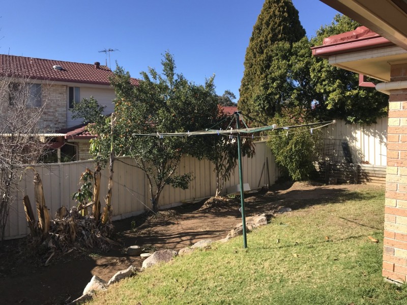 12 Stead Place, Casula NSW 2170