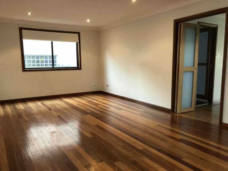 17 Wattle Road, Casula NSW 2170