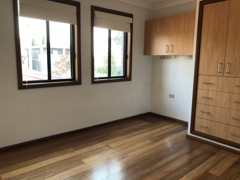 17 Wattle Road, Casula NSW 2170