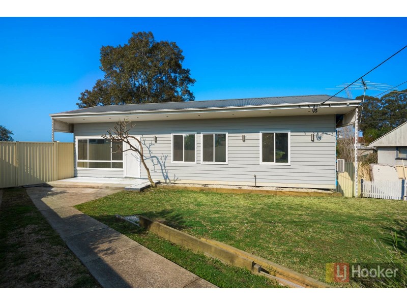 8 Moomin Place, Busby NSW 2168