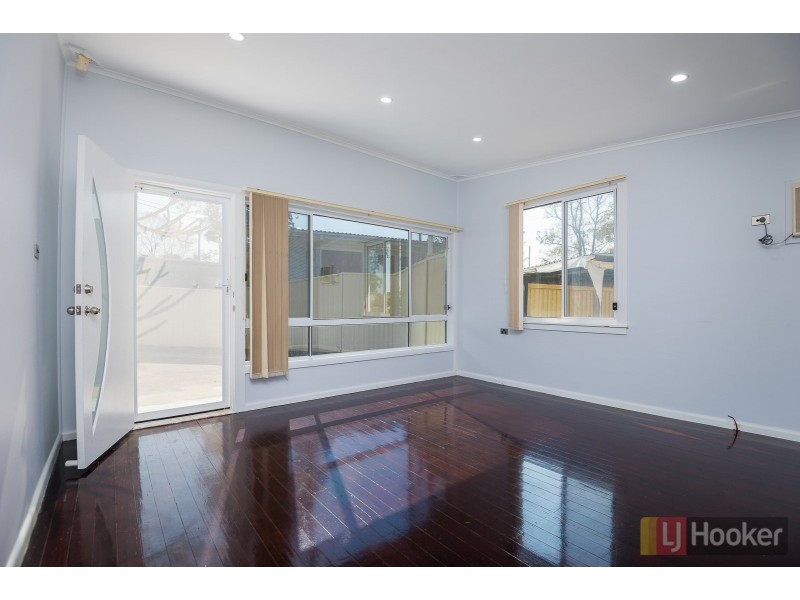 8 Moomin Place, Busby NSW 2168