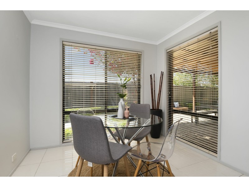 11 Moy Close, Prestons NSW 2170