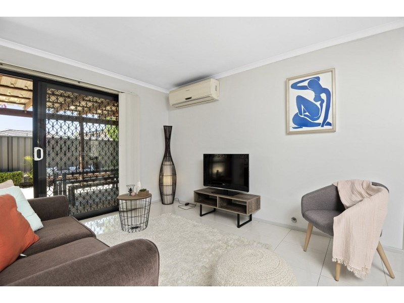 11 Moy Close, Prestons NSW 2170