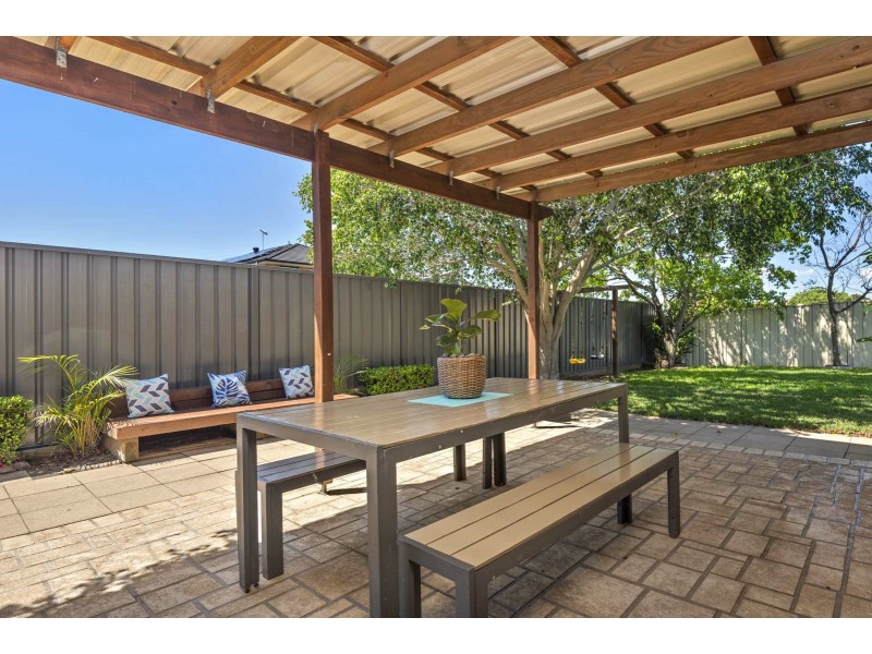 11 Moy Close, Prestons NSW 2170
