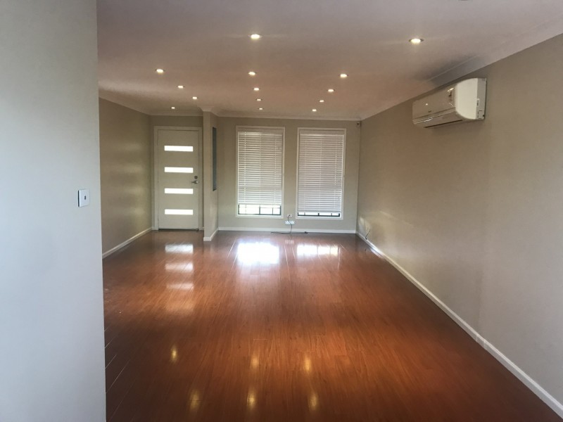 2A Streeton Place, Casula NSW 2170