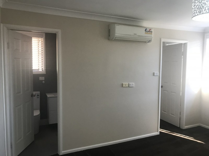 2A Streeton Place, Casula NSW 2170