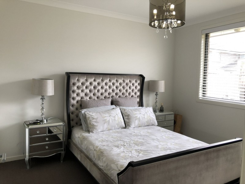 147 Middleton Drive, Middleton Grange NSW 2171