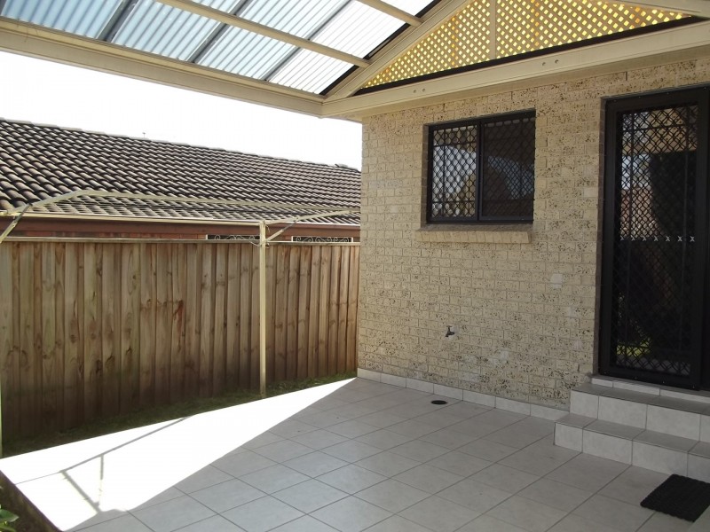 1/250 Harrow Road, Glenfield NSW 2167