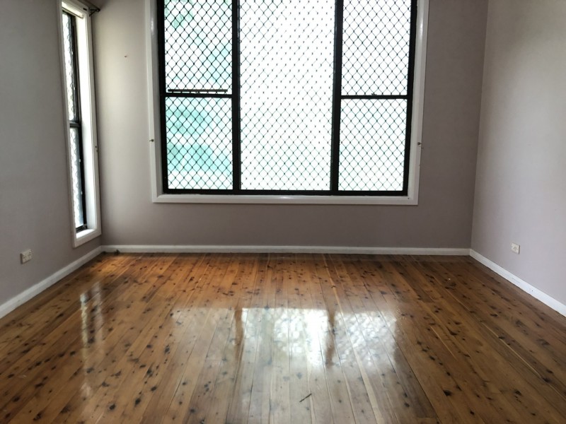 14 Cedar Road, Prestons NSW 2170