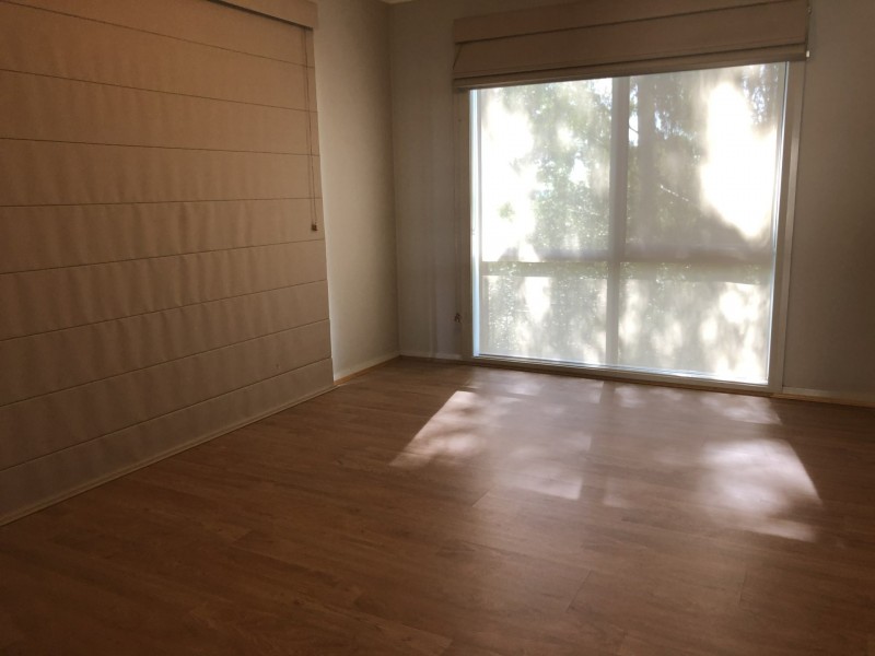 2 Bellona Walk, Glenfield NSW 2167