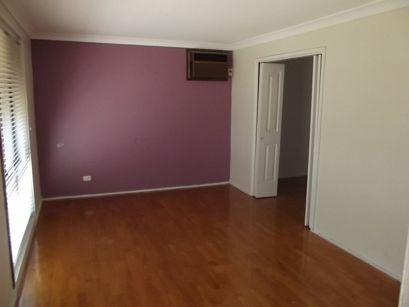 10 Flemington Close, Casula NSW 2170