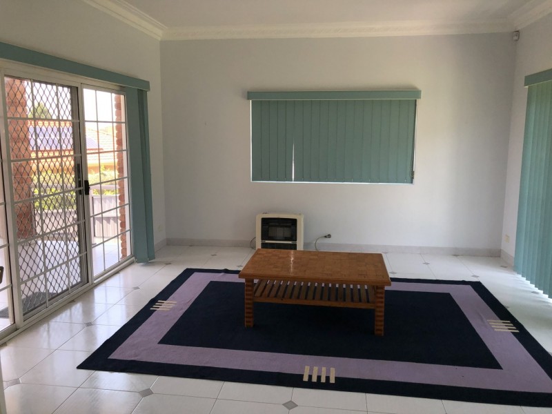 10 Carney Street, Casula NSW 2170