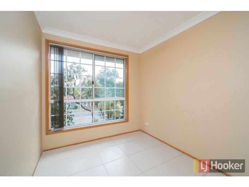 20 Glenella Way, Minto NSW 2566