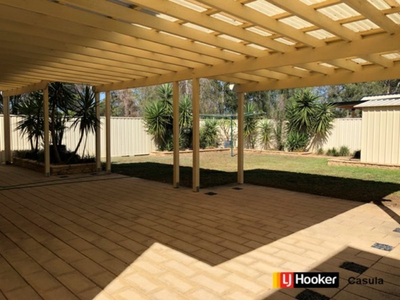 60 Harraden Drive, West Hoxton NSW 2171