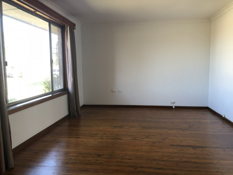 9 Hillcrest Avenue, Moorebank NSW 2170