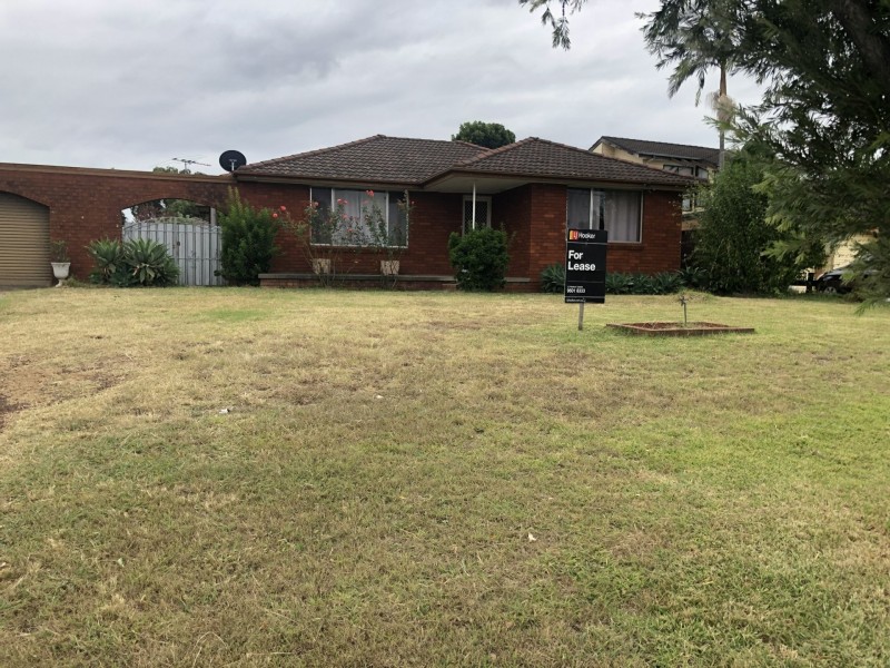 9 Hillcrest Avenue, Moorebank NSW 2170